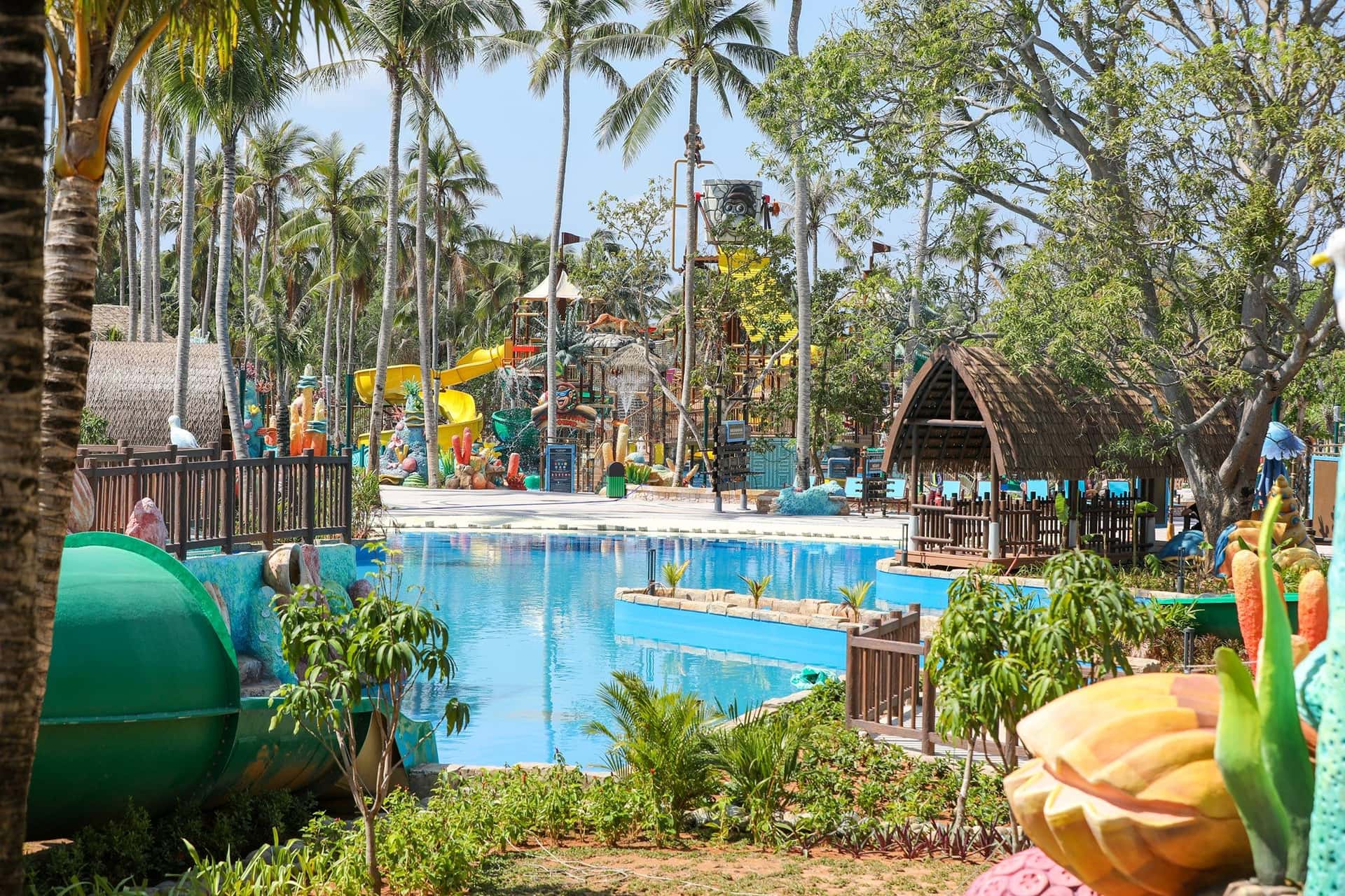 Discover Phu Quoc 4 Islands By Speed Boat, Aquatopia Water Park And Hon Thom Cable Car1