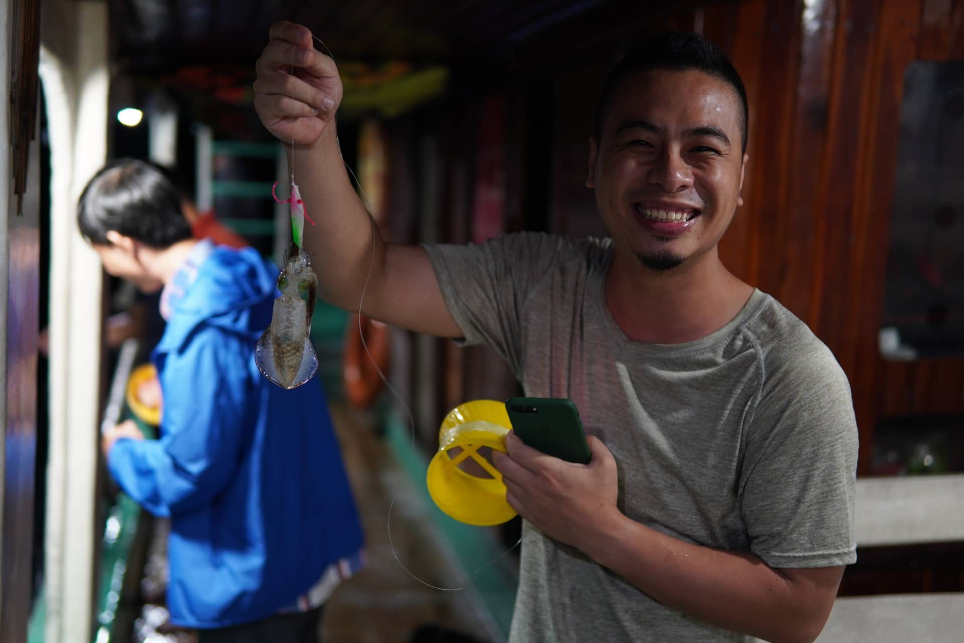 Enjoy Sunset & Night Squid Fishing