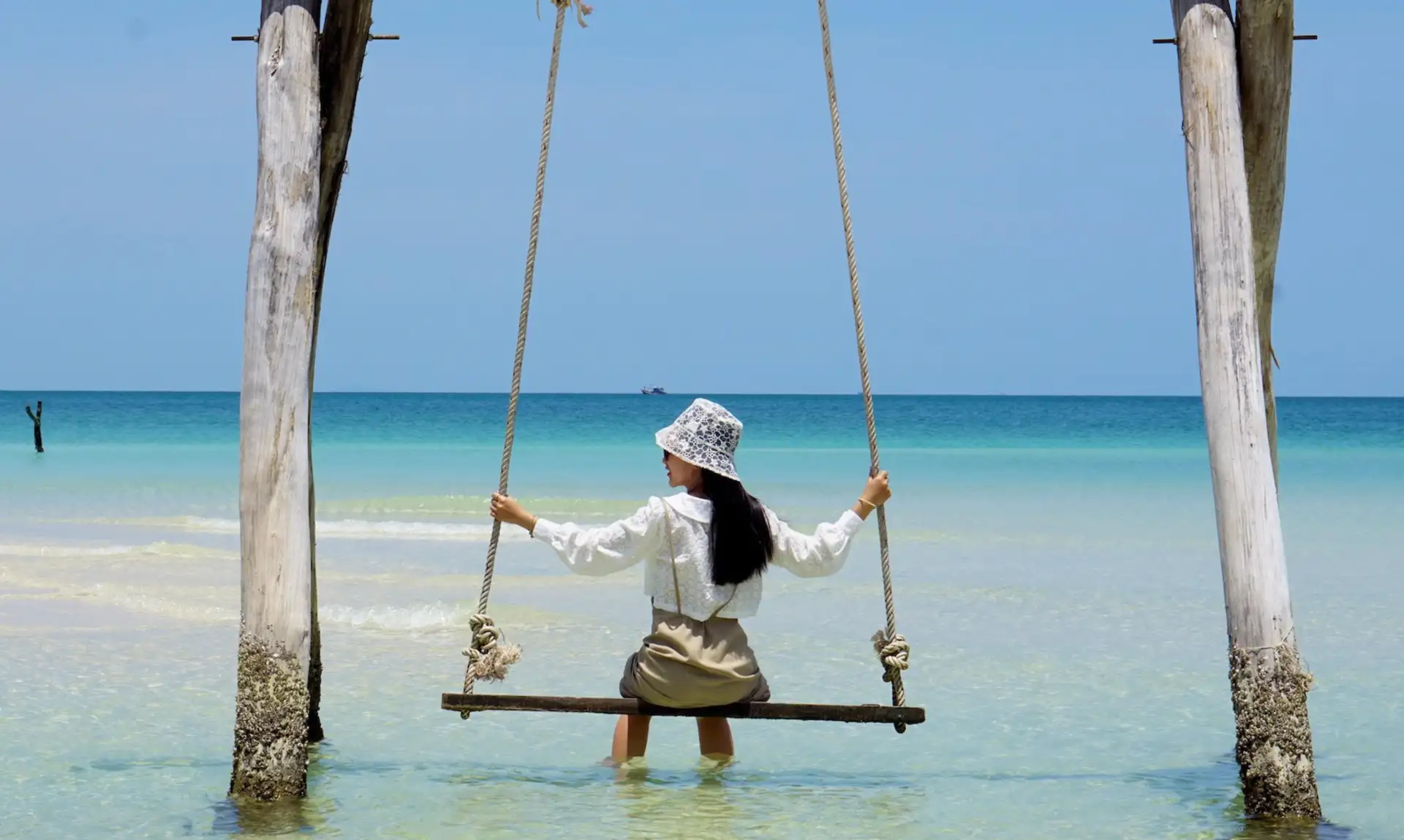 Experience the Beauty of the Southern Land2