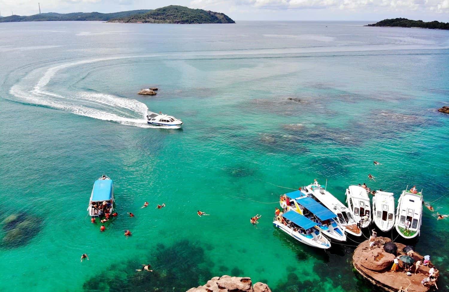 Explore Phu Quoc 4 Islands by Speed Boat3