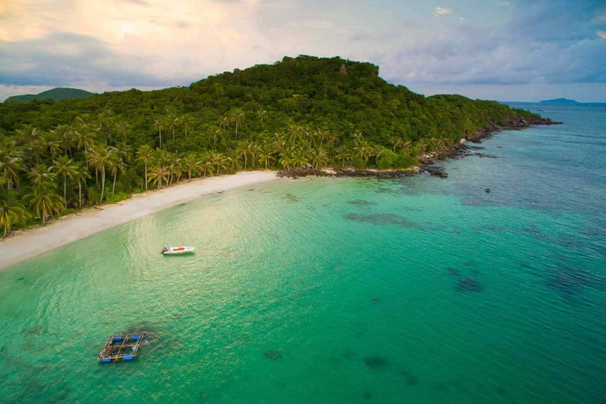 Explore Phu Quoc 4 Islands by Speed Boat2