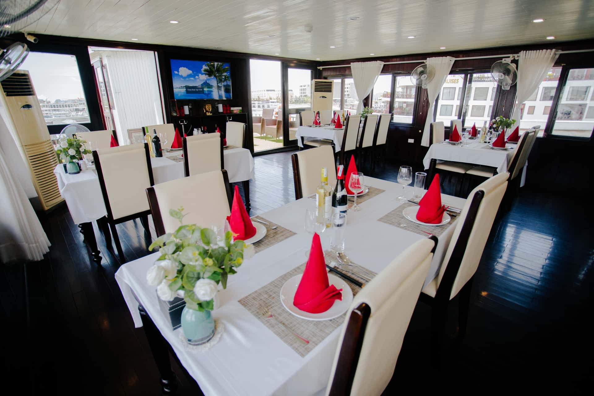 Ha Long Bay One Day Trip by Phoenix Cruise3