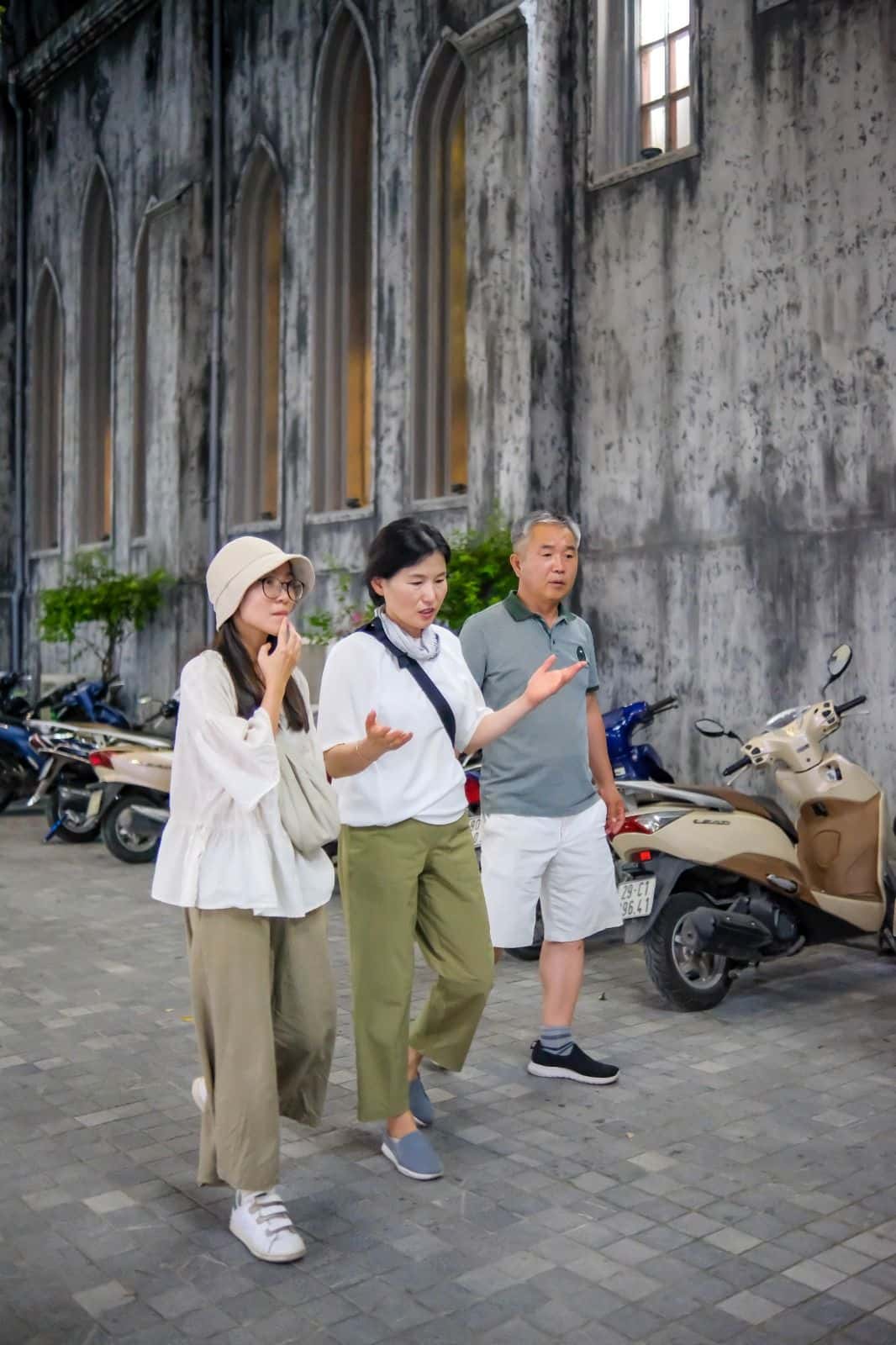 Half-Day Hanoi City Highlight Tour1