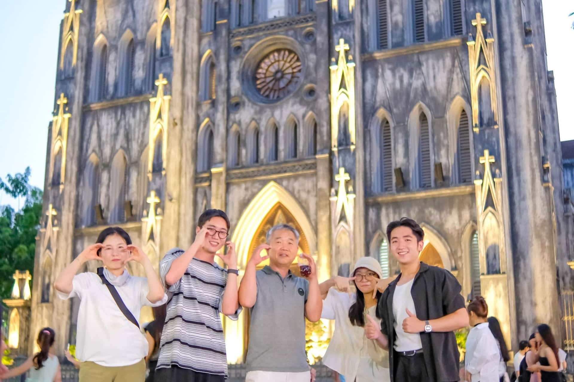 Half-Day Hanoi City Highlight Tour4