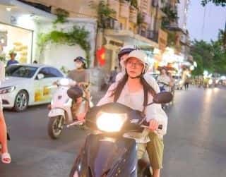Hanoi Foodie Tour by Motorbike1