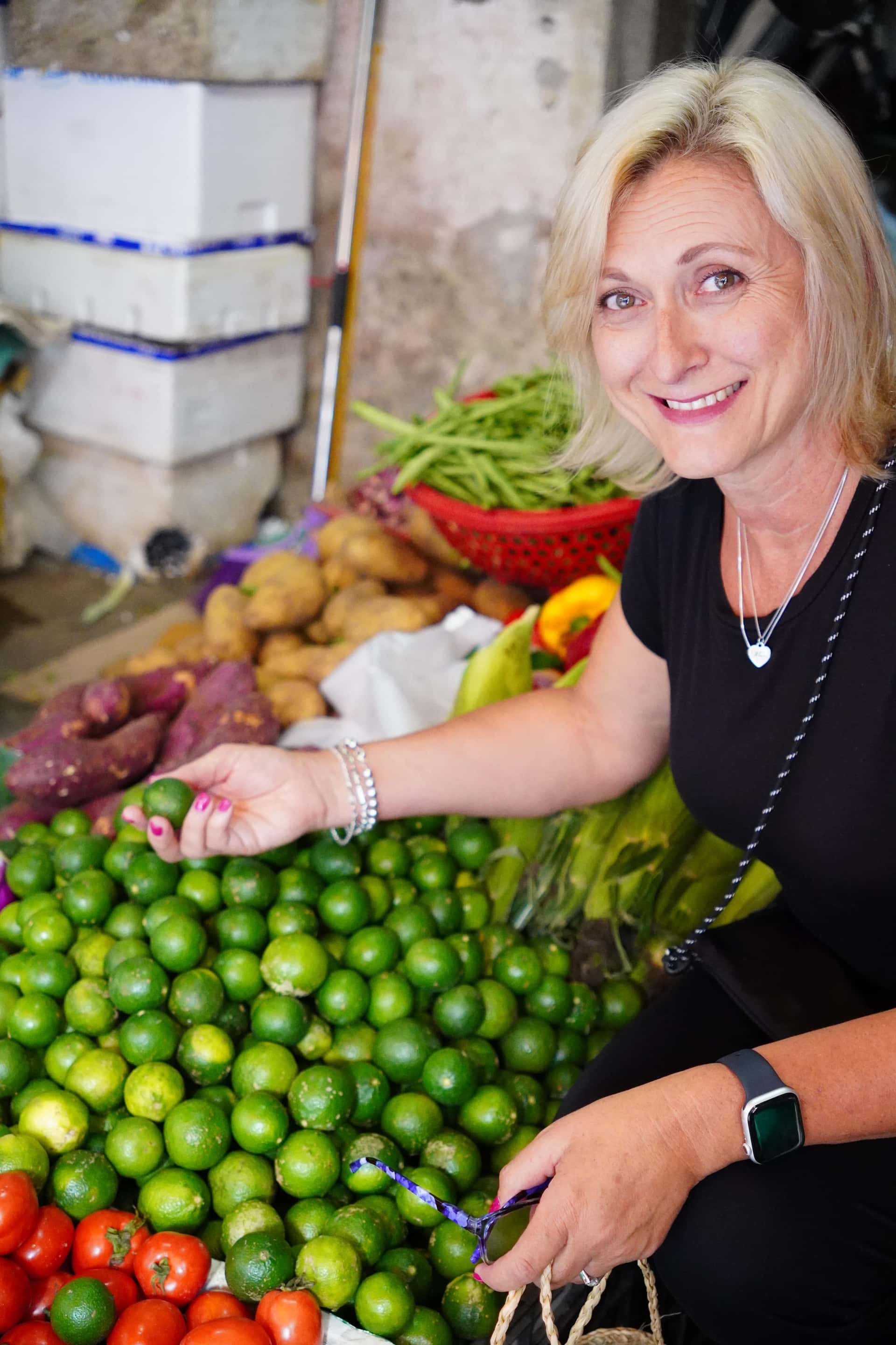 Hanoi Market Tour and Vietnamese Traditional Dish Cooking Class2