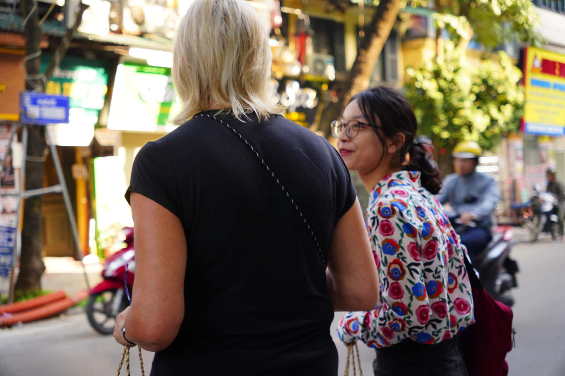 Hanoi Market Tour and Vietnamese Traditional Dish Cooking Class3