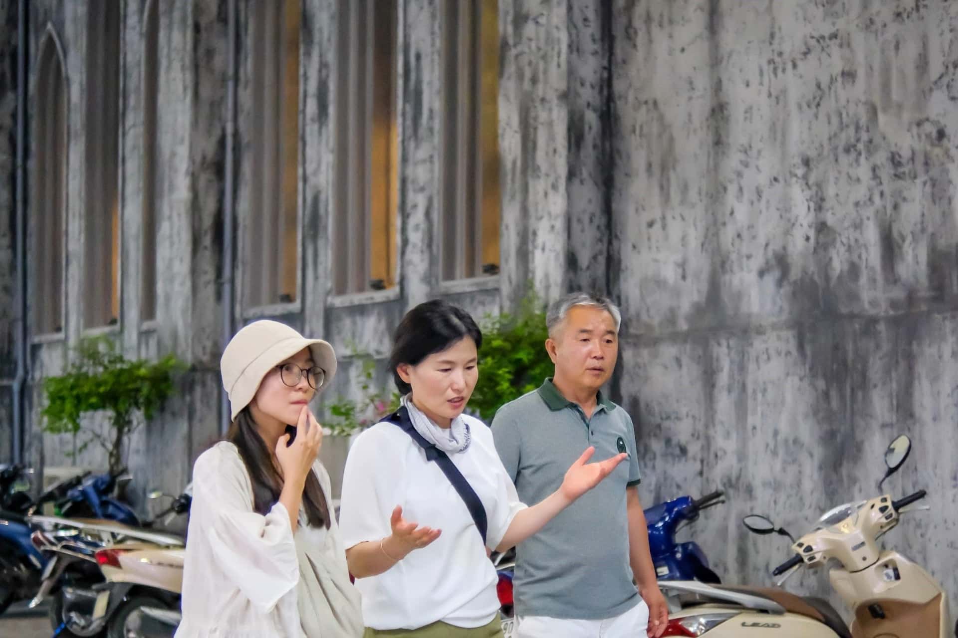 Hanoi: Full-Day City Tour and Water Puppet Show2