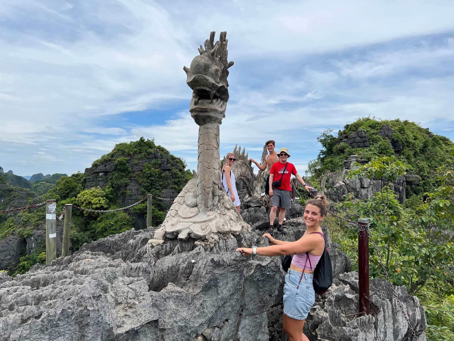 Hoa Lu - Tam Coc Day Trip4