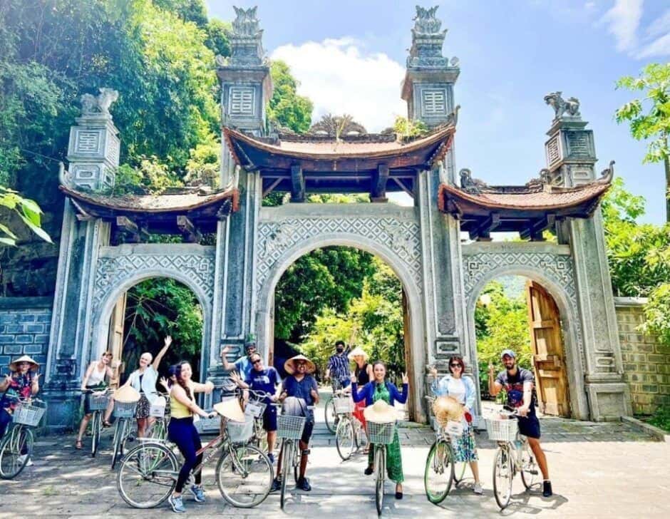 Hoa Lu - Tam Coc Premier Tour4