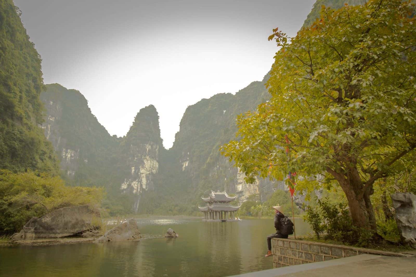 Hoa Lu - Trang An - Mua Cave Standard Tour4