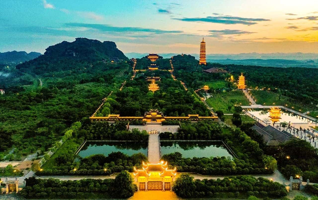 Majestic Bai Dinh - Trang An Tour3
