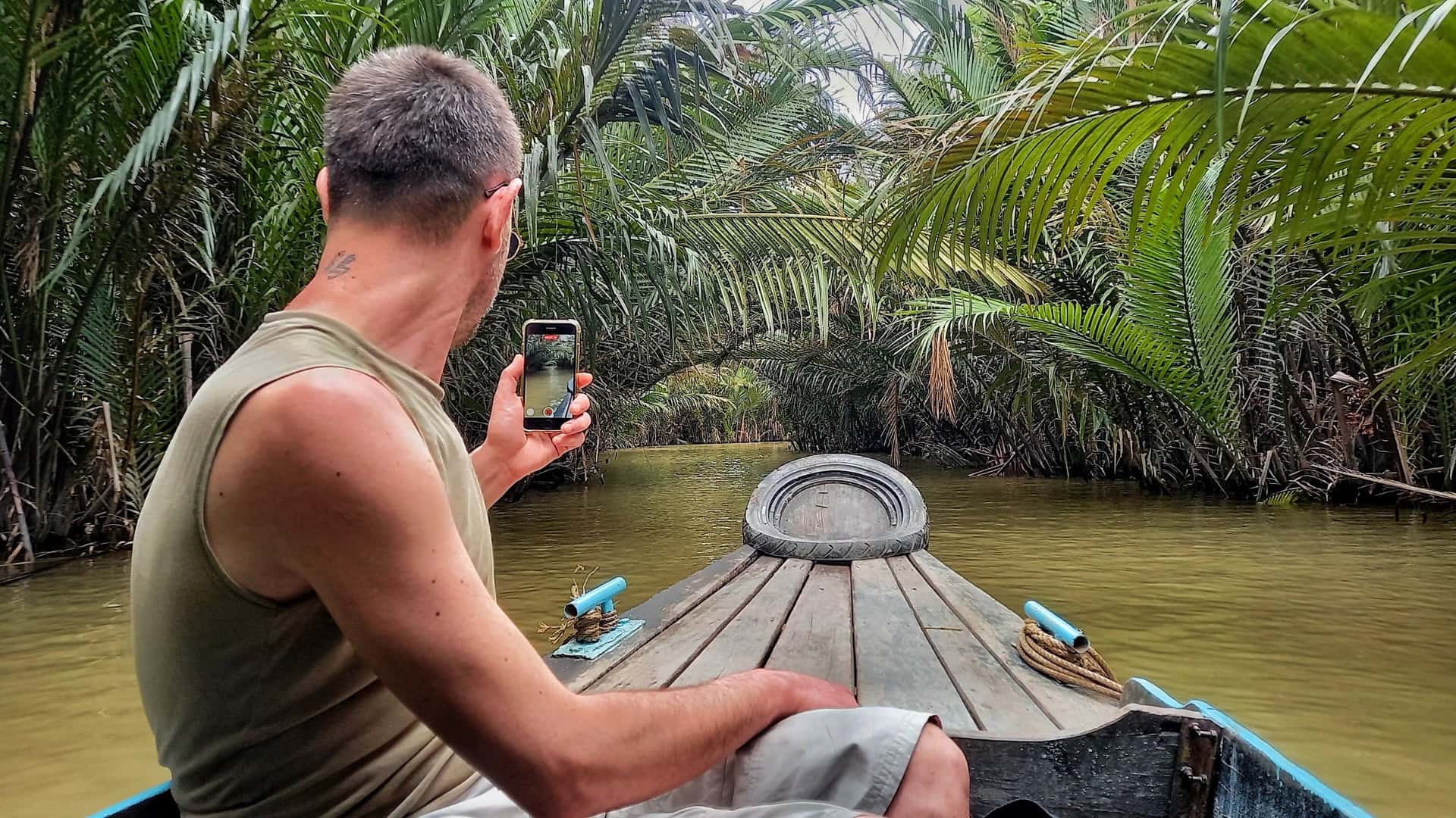 Mekong Delta by Speedboat Along Saigon River2