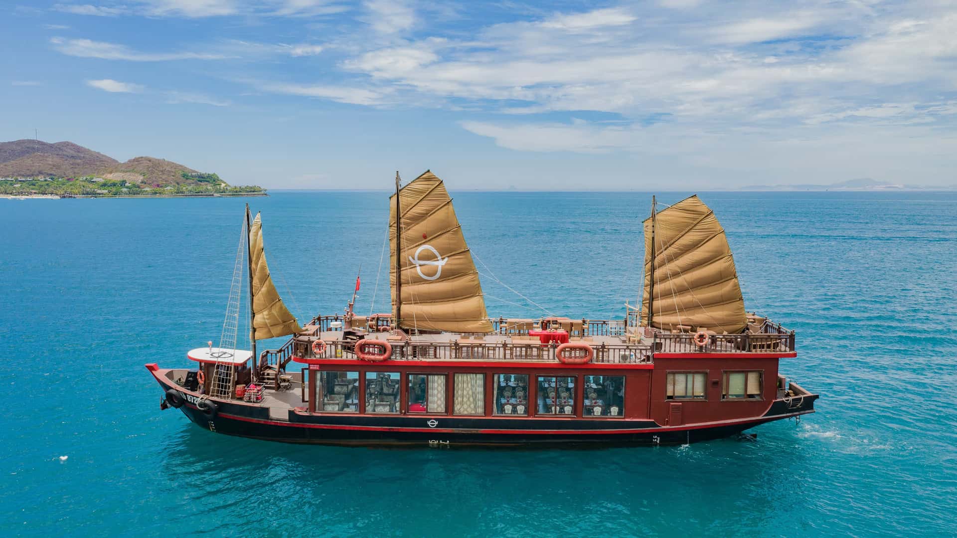 Nha Trang Bay Discovery With Emperor Cruises4