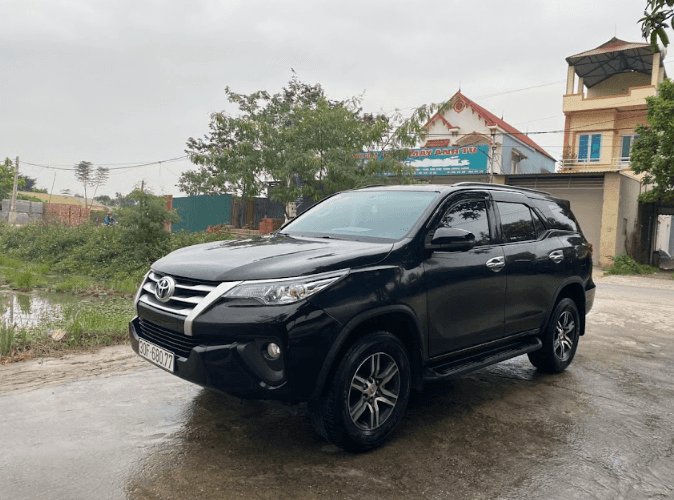 Noi Bai (HAN) Airport Transfers to Ha Noi City (Night pick-up from 6:00 pm - 4:59 am)1