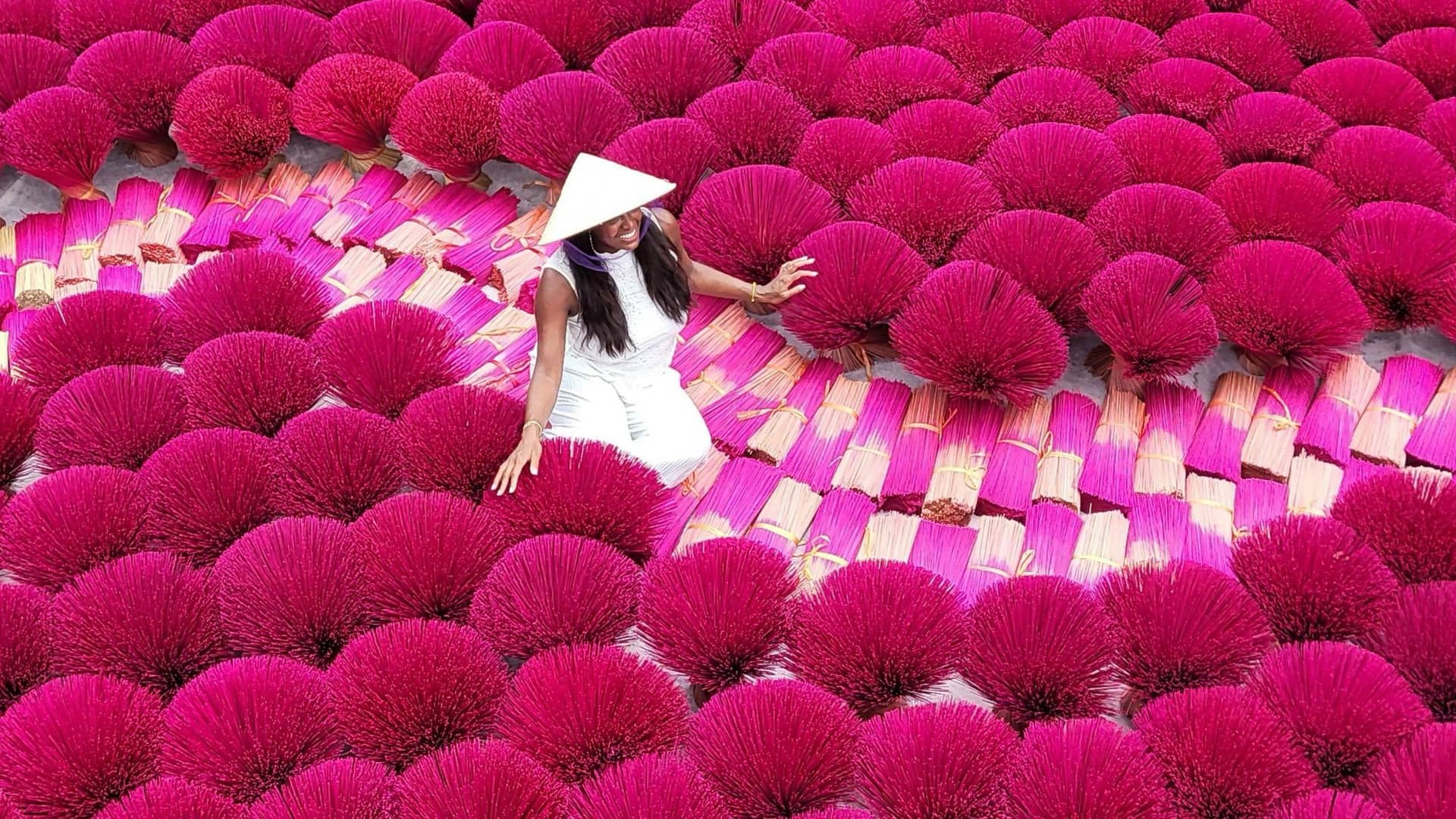 Quang Phu Cau Instagram Incense Village - Hoa Lu - Trang an Culture Tour