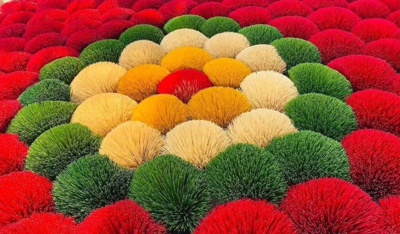 Quang Phu Cau Instagram Incense Village - Hoa Lu - Trang an Culture Tour1
