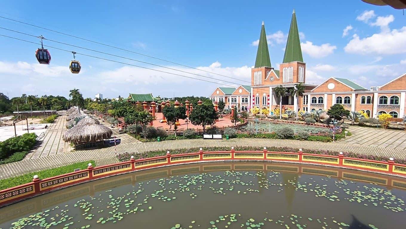 Sam Mountain cable car ticket in Chau Doc1