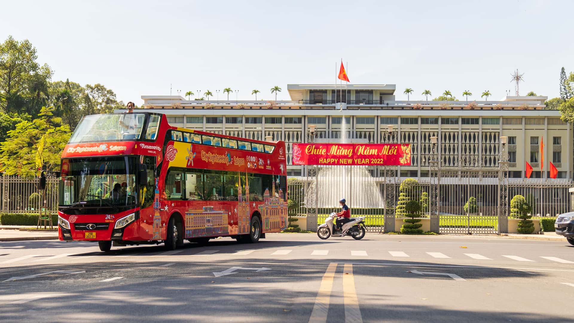 Sightseeing Double-Decker Bus Ticket by City Sightseeing in Hồ Chí Minh1