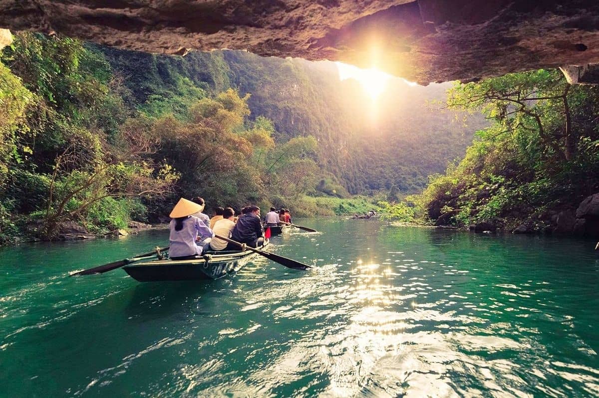 Trang An Boat, Bai Dinh Pagoda And Mua Cave