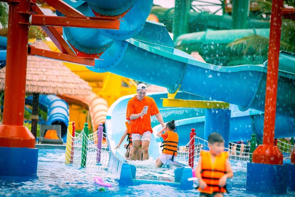 VinWonders Hanoi Water Park - Ocean Park 32