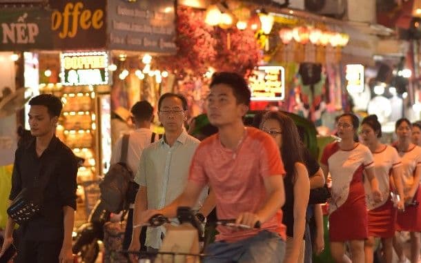 Weekend Hanoi Night Market & Street Food Tour
