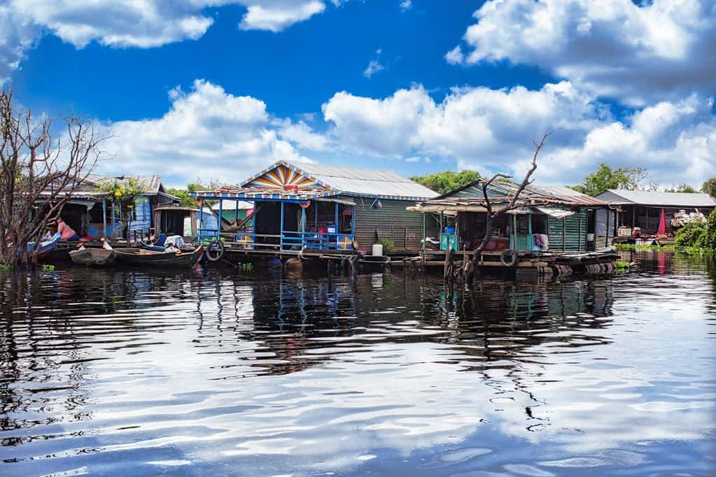 Half-day tour at Tonle Sap with Free local Foot Reflexology1