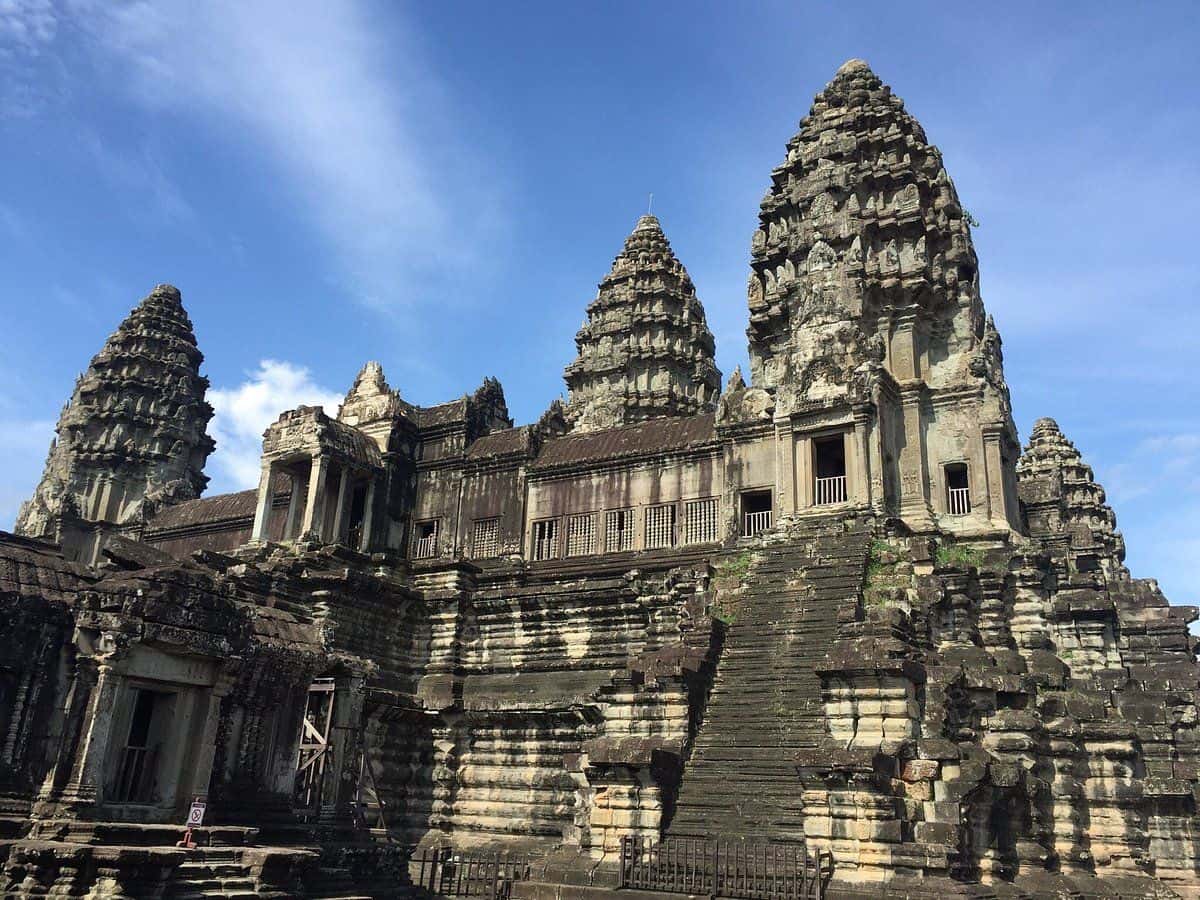 Private full day Tour with Free Phare Circus show with ticket C3