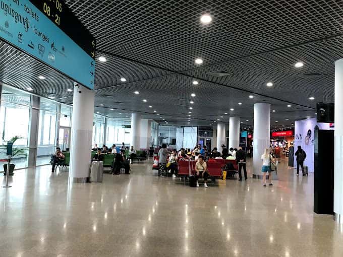 PRIVATE PHNOM PENH AIRPORT PICK UP AND TRANSFER4