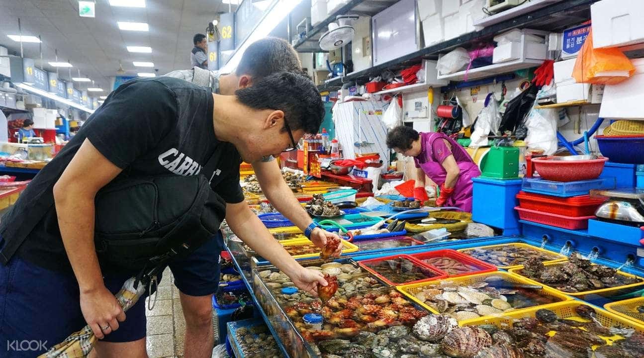 Busan Jagalchi Market Tour and Korean Daily Special Dish Cooking Class1