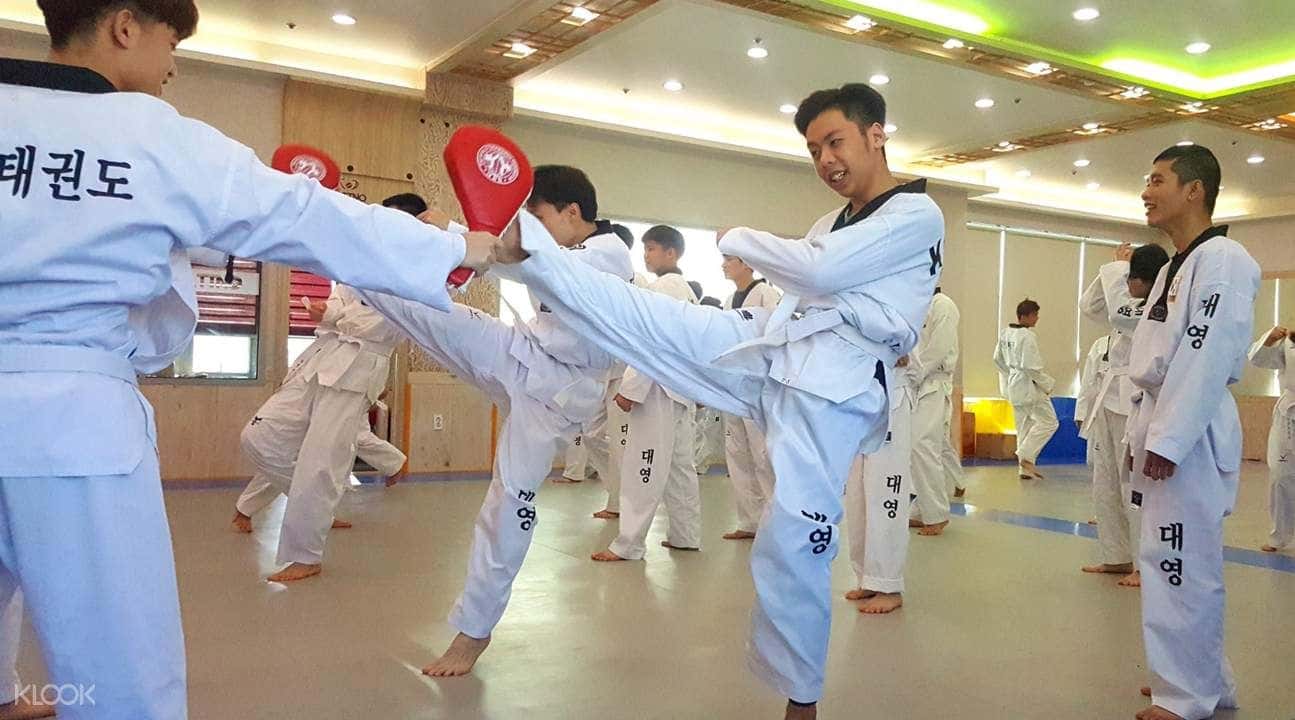 Daeyoung Taekwondo Class in Busan1