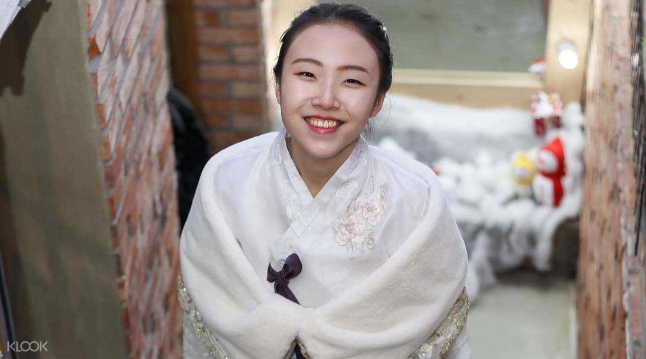 Hanbok Rental Voucher at Jeonju Hanok Village Hanboknam Store3