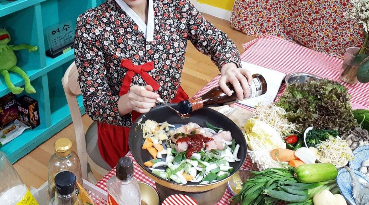 Korean Full-Course Meal Cooking Class at Local Home with Local Market Experience in Seoul2