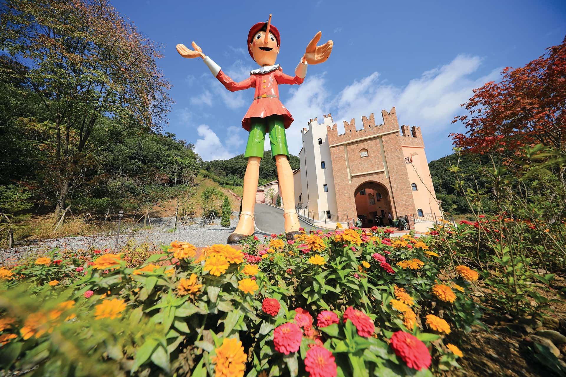 Petite France + Pinocchio & Da Vinci PKG Ticket2
