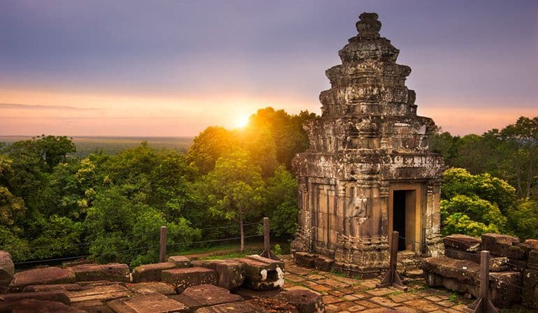 ทัวร์กัมพูชา เสียมเรียบ นครวัด นครธม ปราสาทตาพรหม นั่งเครื่อง
