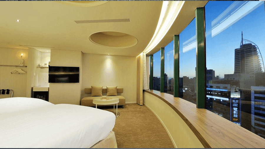 travel-story-1773559704_17b193f594bb16fd6334-0