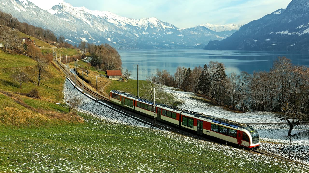 travel-story-1727844065_6e4675b718baf3dabd9e-0