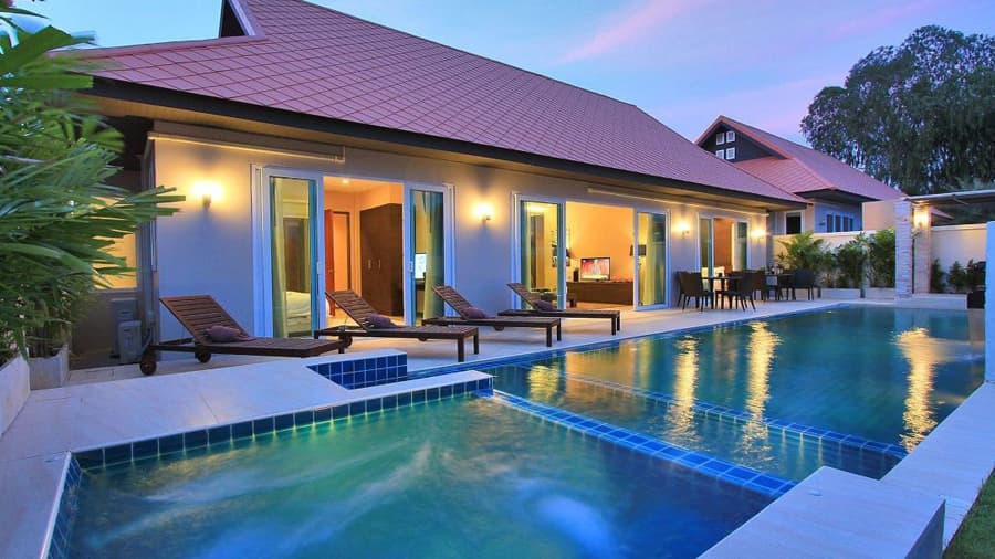 travel-story-1743719371_fc94cf97801fedb07275-0