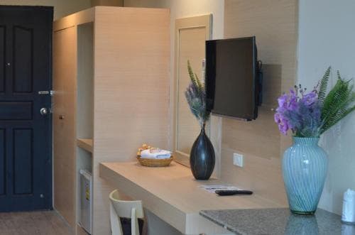 Deluxe Double Room (2 Adults + 1 Child)
