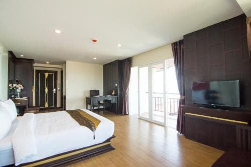 Beach Front Suite