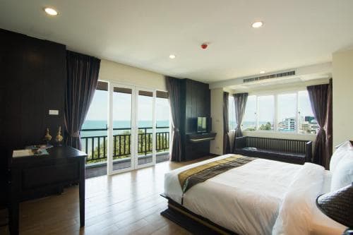 Beach Front Suite