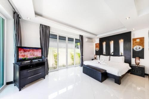 Deluxe Two-Bedroom Villa with Private Pool
