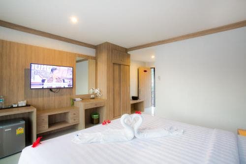 Deluxe Double Room - Building A