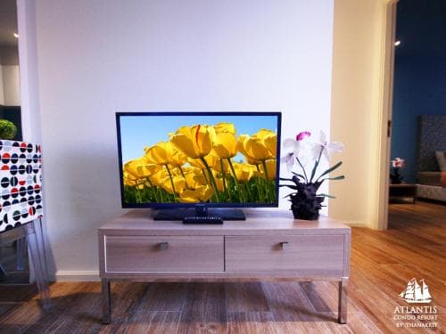 Apartment with Garden View
