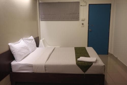 Standard Double Room with Free One Way Airport Pick-Up