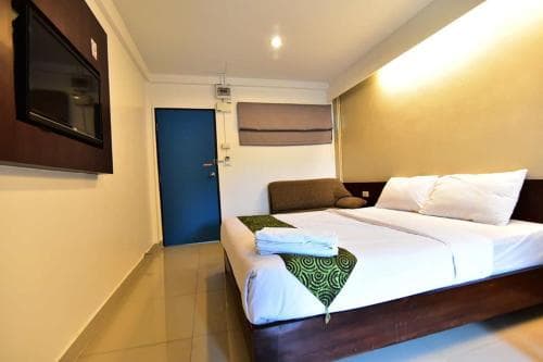 Standard Double Room with Free One Way Airport Pick-Up